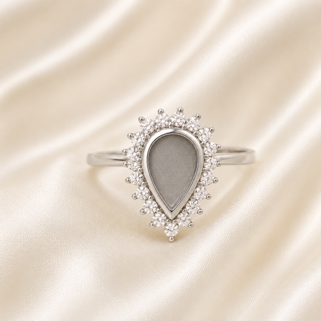 925 Sterling Silver Halo Teardrop Ring Setting – Yellow Gold with resin inclusion