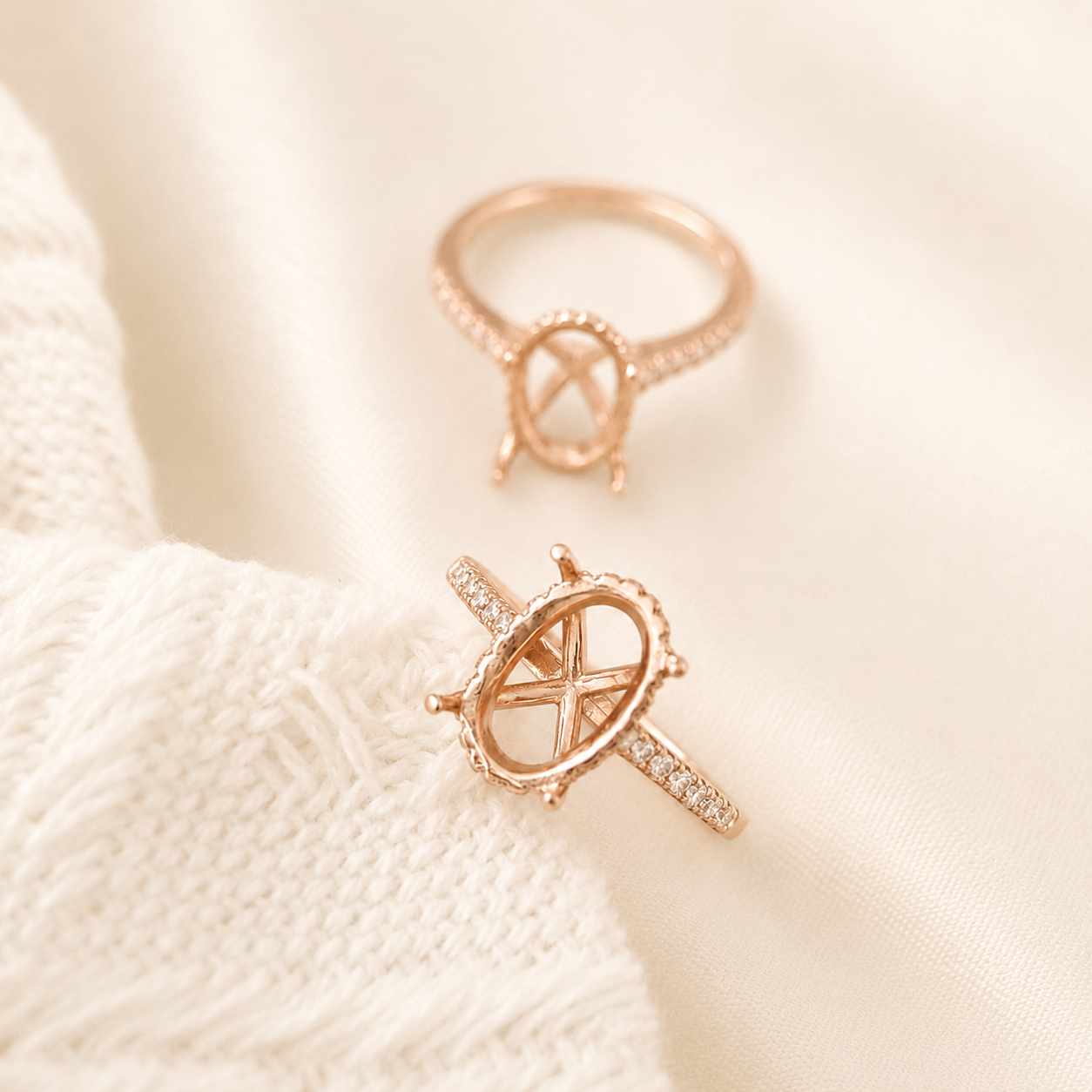 925 Sterling Silver Halo Oval Ring Setting in rose gold – front and back view